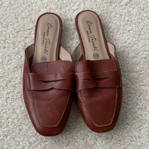 Enzo Tesoti Leather Mules